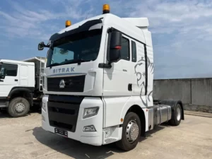 седельный тягач Sitrak